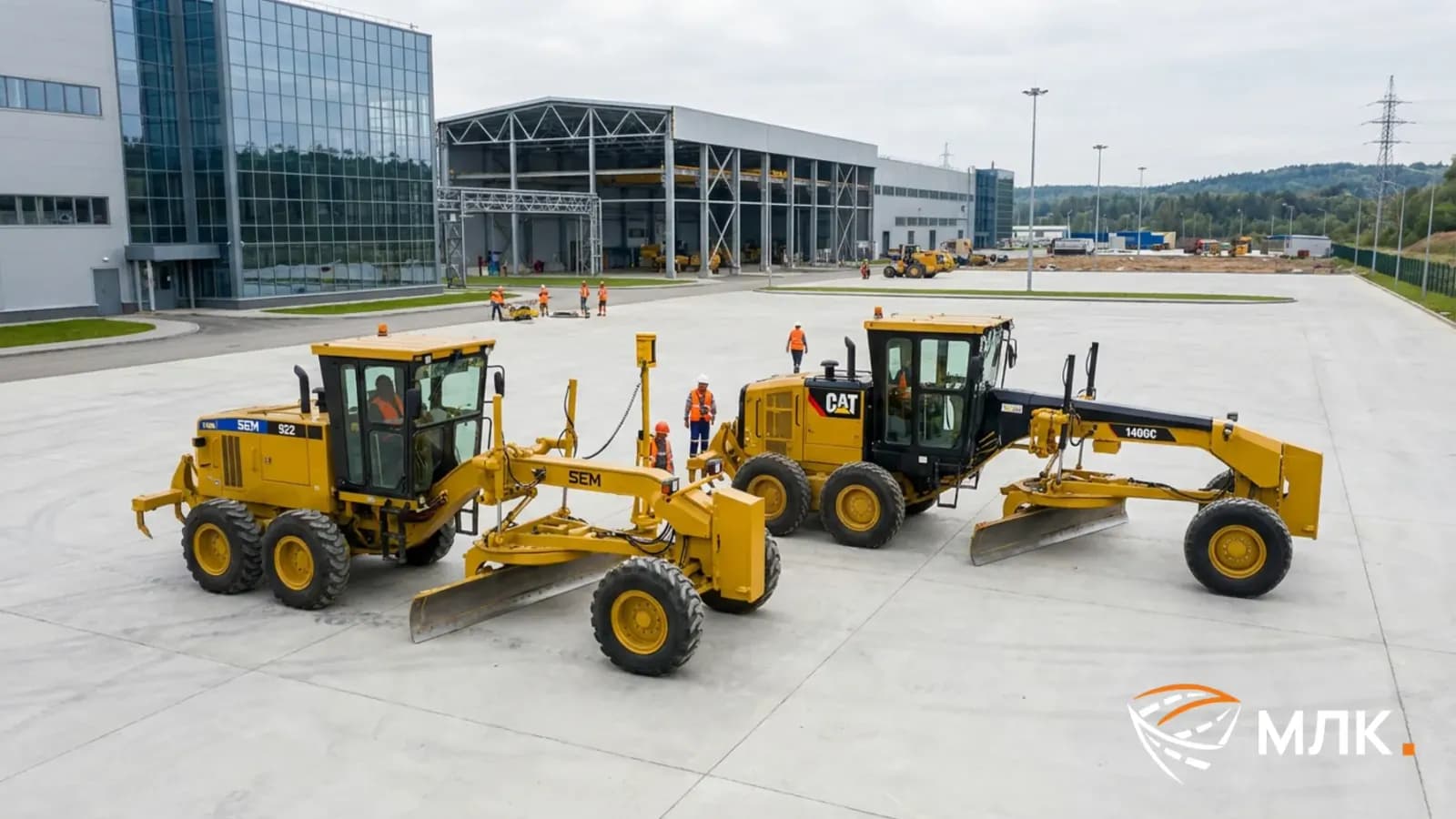 Автогрейдер SEM 922 с 3D-нивелировкой или CAT 140GC: что выгоднее взять в аренду в Москве и МО