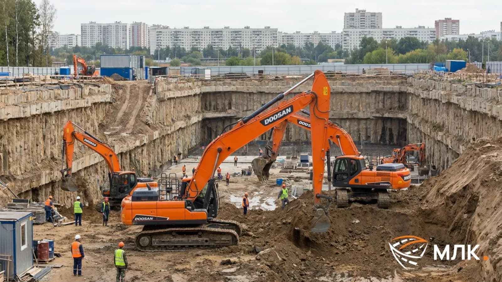Аренда экскаватора с длинной рукой Doosan: когда без неё не обойтись
