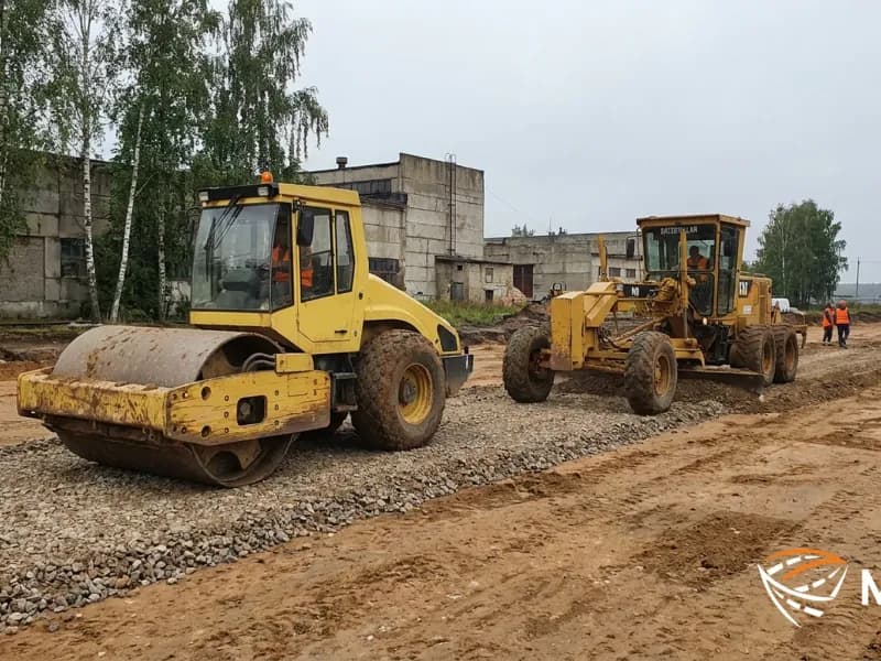 Планировка и уплотнение площадки под логистический центр