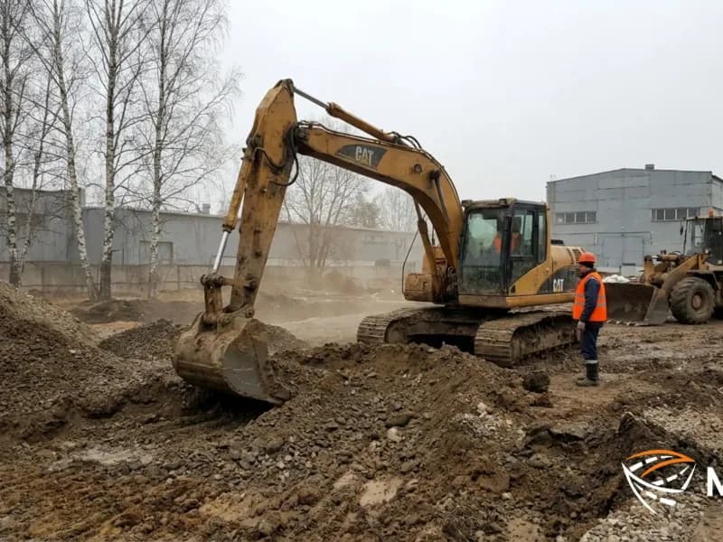 Аренда экскаватора: CAT, Doosan или John Deere — как не промахнуться с выбором